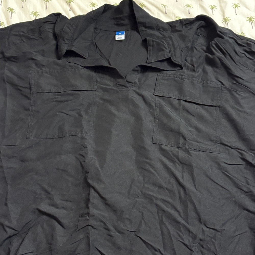 Old Navy Classic Black Shirt with capped sleeves